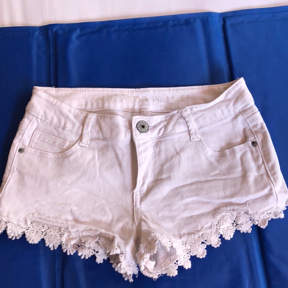 Vanilla star short shorts size 5 white jean